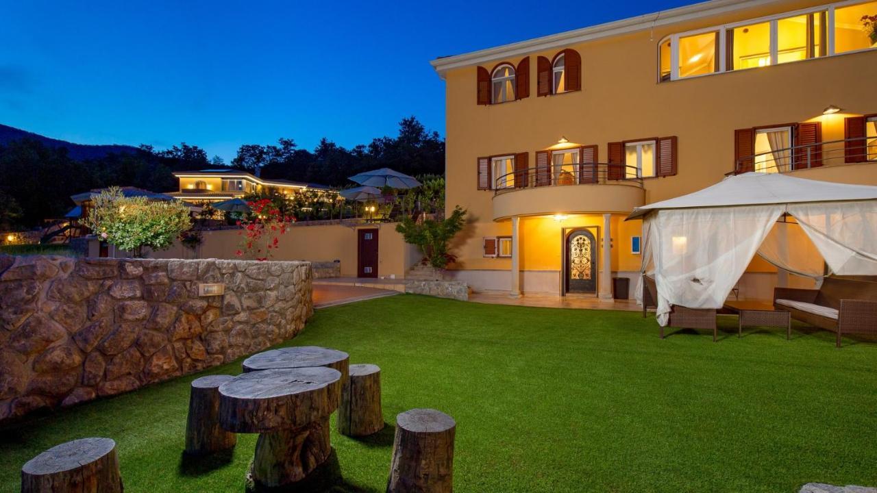 אופטיה Apartments Villa Bv מראה חיצוני תמונה