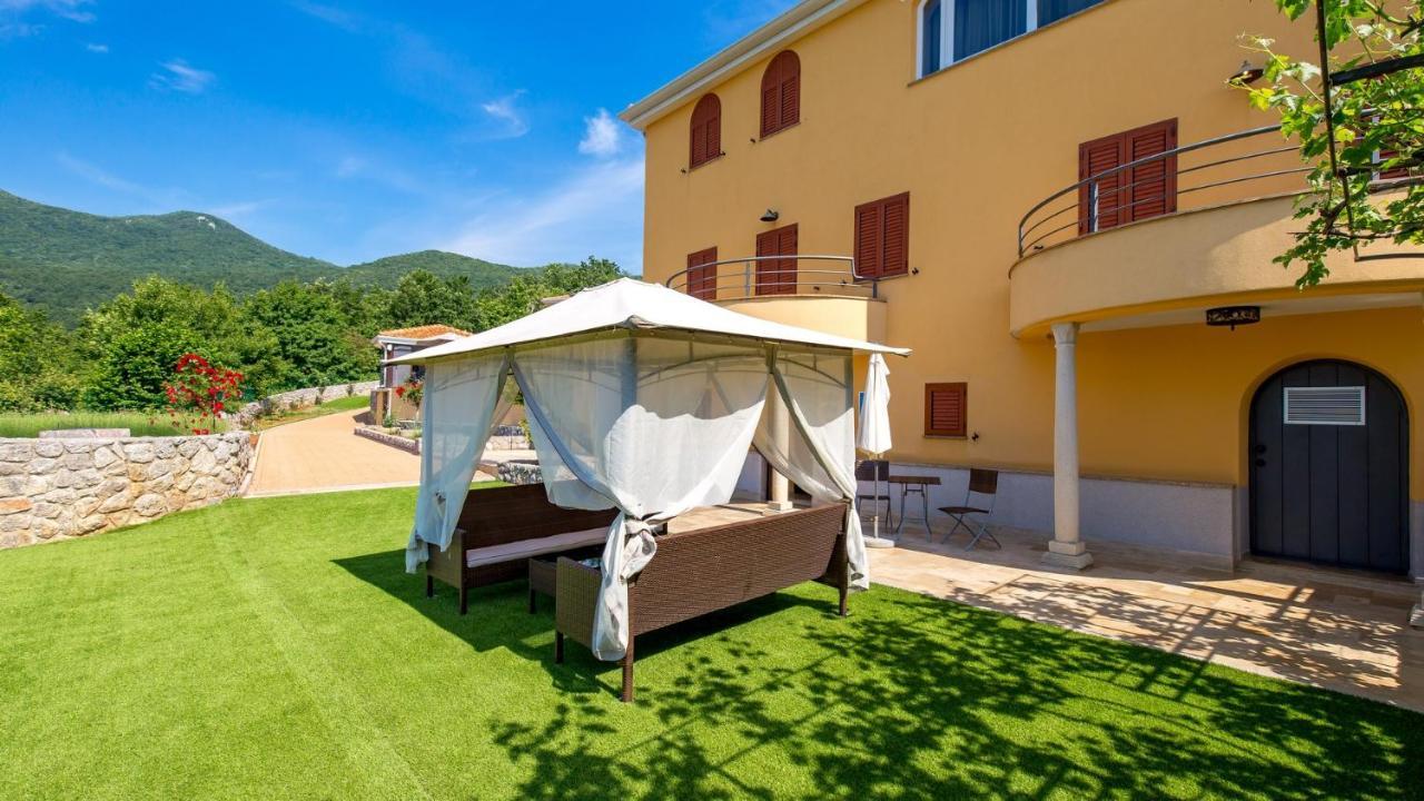 אופטיה Apartments Villa Bv מראה חיצוני תמונה